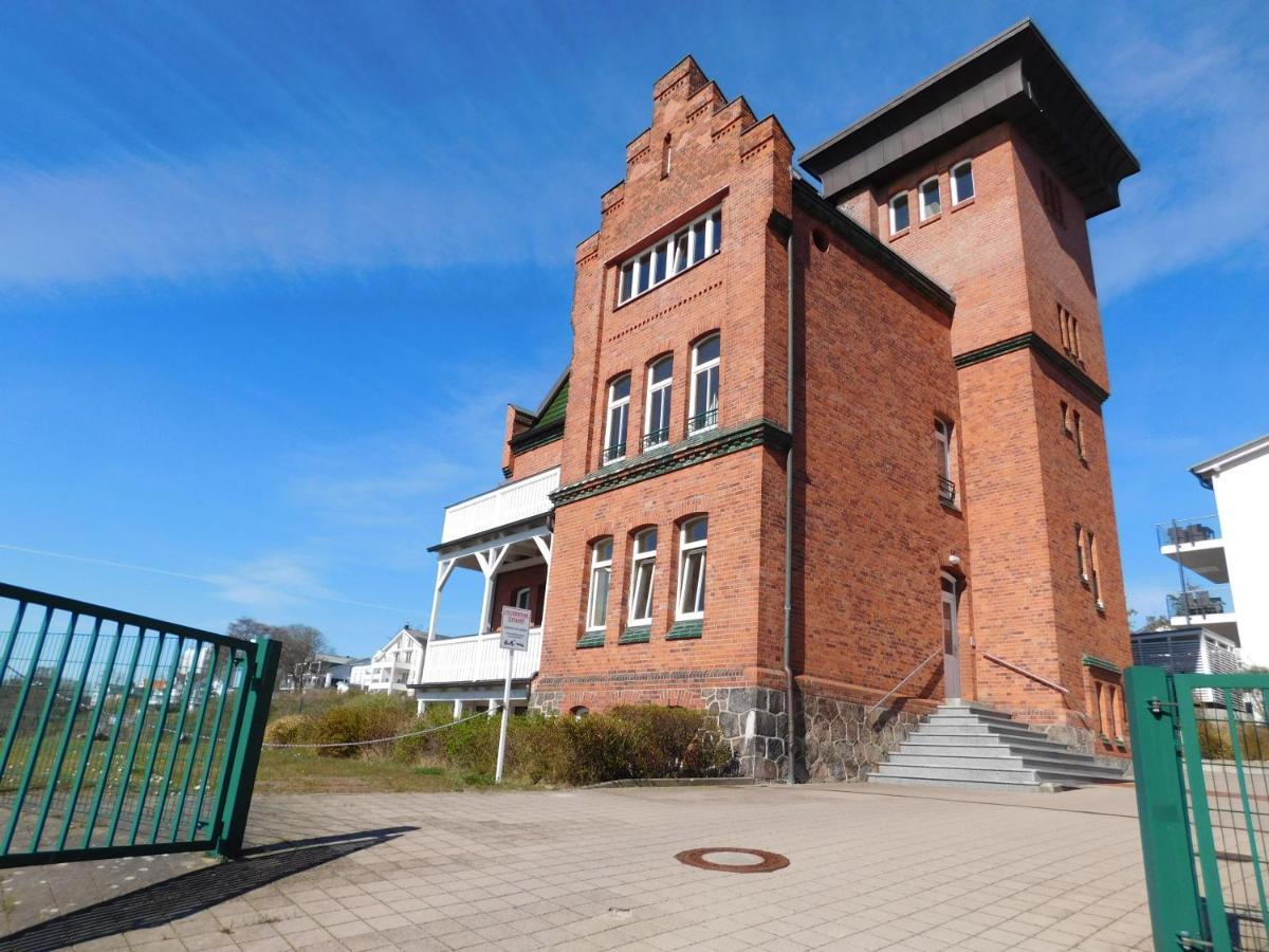 Seelotsenstation Sassnitz Mit Hafenblick By Unsere Urlaubszeit エクステリア 写真